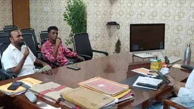 बेंगाबाद: गिरिडीह: डीडीसी स्मृता कुमारी से भाकपा माले का प्रतिनिधिमंडल पपरवाटांड कार्यालय में मिला