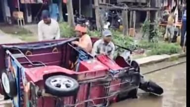 कुरसाकांटा: कुर्साकांटा मुख्य सड़क पर बस स्टैंड के समीप जलजमाव से जनजीवन अस्त-व्यस्त, नागरिकों का फूटा गुस्सा, #jansamsaya