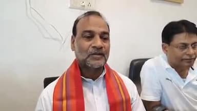 मोहनिया: प्रखंड में रामगढ़ विधायक अशोक सिंह ने कहा- तेजस्वी और लालू यादव खाते हिंदुस्तान की है, चिंता पाकिस्तान की करते हैं