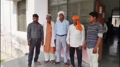 ज्ञानपुर: ऊंज थाना क्षेत्र के मीनापुर में हाईस्कूल परीक्षा में कम अंक आने से दुखी होकर किशोरी ने फांसी लगाकर की आत्महत्या