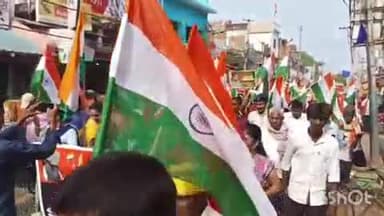 बौंसी: ऑपरेशन सिंदूर की सफलता पर सीएनडी हाई स्कूल से निकाली गई तिरंगा शोभायात्रा, विधायक हुए शामिल