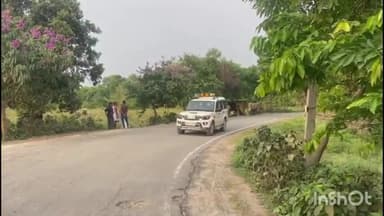 पुरैनी: अजीत चौधरी हत्याकांड के बाद पूर्णिया सांसद पप्पू यादव वासुदेवपुर पहुंचे, परिजनों से मिलकर संवेदना व्यक्त की