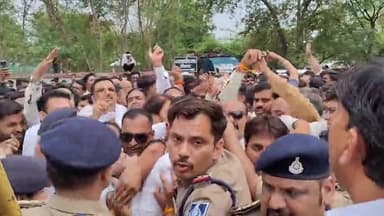 मंदसौर: संजीत ब्लॉक कांग्रेस अध्यक्ष के साथ मारपीट, विरोध में प्रदेश कांग्रेस अध्यक्ष के नेतृत्व में एसपी कार्यालय का घेराव