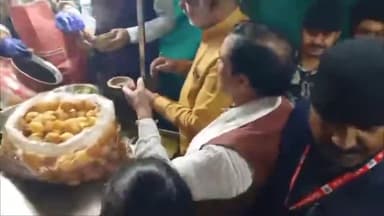 इंदौर: मंत्री प्रह्लाद पटेल पहुंचे सराफा, साझा किए अनुभव