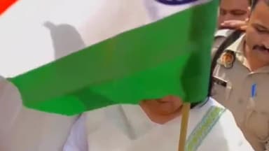 नौगावां सादात: नौगांवा तहसील क्षेत्र में निकली शौर्य तिरंगा यात्रा, पाकिस्तान मुर्दाबाद के लगाए गए नारे