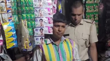 लोहरदगा: सदर थाना पुलिस की बड़ी कार्रवाई: दो दुकानों पर छापा, गांजा बरामद, आरोपी गिरफ्तार, महिला तस्कर फरार