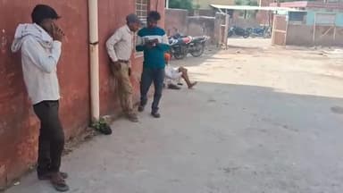 धौलपुर: तेरह पुलिया के पास अज्ञात वाहन ने बाइक को मारी टक्कर, हादसे में एक की हुई मौत और दो लोग हुए घायल