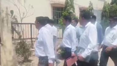 मांगरौल: अंता मांगरोल के भाजपा विधायक कंवरलाल ने मनोहर थाना कोर्ट में सरेंडर किया, एसडीएम पर पिस्टल तानने के मामले में मिली थी सजा