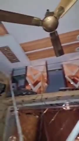 मुरादाबाद: आकाशीय बिजली गिरने से घर में रखे इलेक्ट्रॉनिक उपकरण हुए ब्लास्ट