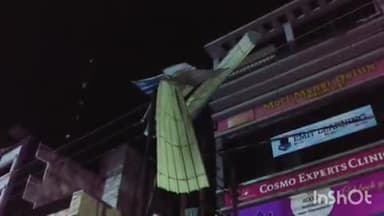 कोल: तेज़ आंधी और बारिश के कारण अलीगढ़ में कई स्थानों पर बिजली गुल, विद्युत विभाग की टीम लगातार कर रही काम, जनजीवन प्रभावित