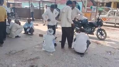 धौलपुर: डंडोली गांव में तेज आंधी से छप्पर गिरने के कारण महिला की हुई मौत, PM के बाद परिजनों को सौंपा गया शव