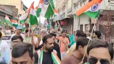 शाहजहांपुर: केरूगंज से घंटाघर तक निकाली गई भारत शौर्य तिरंगा यात्रा, बड़ी संख्या में शामिल हुए लोग