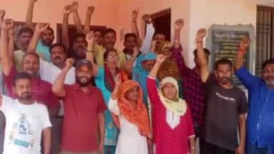 पूर्णागिरि: नगर पालिका के पर्यावरण मित्रों ने 13 सूत्रीय मांगों को लेकर देवभूमि उत्तराखंड सफाई कर्मचारी संघ के बैनर तले की हड़ताल