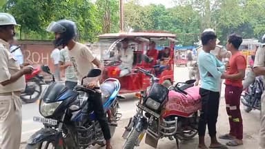 बेतिया: बेतिया में चलाया गया वाहन जांच अभियान, ₹2 लाख 20 हजार 500 का जुर्माना वसूला गया