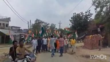 बलरामपुर: जुआथान चौराहे पर BJP कार्यकर्ताओं ने निकाली तिरंगा यात्रा, भारी संख्या में कार्यकर्ता रहे मौजूद