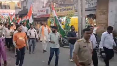 नसीराबाद: नसीराबाद में देशभक्ति के तरानों व नारों के साथ निकाली गई विशाल तिरंगा वाहन रैली