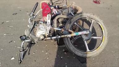 गांगड़तलाई: गांगड़तलाई में बस से टकराने पर बाइक सवार गंभीर रूप से घायल हुआ