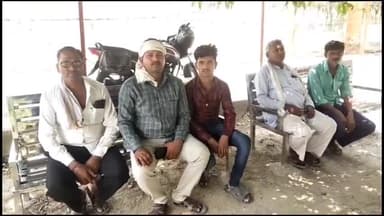 इटावा: ऊसराहार थाना क्षेत्र में अज्ञात कारणों से 50 वर्षीय शख्स ने फांसी लगाकर आत्महत्या की, पुलिस जांच में जुटी है