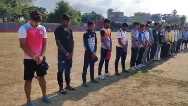 सुल्तानगंज: कृष्णानंद स्टेडियम में क्रिकेटर निक्की उर्फ बादल के निधन पर शोक सभा