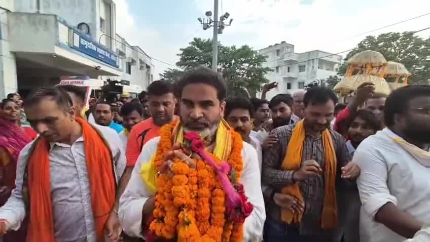 'बिहार बदलाव यात्रा' का कारवां जारी, उमड़ा जनसैलाब...🔥
#BiharBadlavYatra #PrashantKishor #jansuraaj