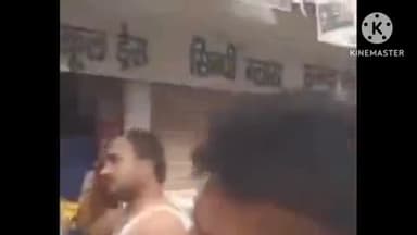 भिवानी: भिवानी के घंटाघर क्षेत्र में रविवार सुबह एक गारमेंट शॉप में आग लगने से लाखों का सामान राख