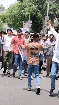 अलवर: SI भर्ती 2021 को निरस्त करने के निर्णय के विरोध में युवक सड़कों पर उतरे, भर्ती को यथावत रखने की मांग