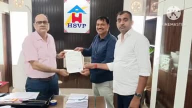 भिवानी: सेक्टर की मांगों को लेकर पार्षदों ने एक्सईएन को ज्ञापन सौंपा