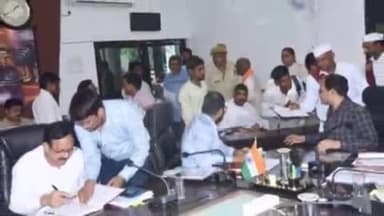 कोटा: जनदर्शन में कोटा क्षेत्र के गांव धूमा के लोगों ने वन भूमि में जबरदस्ती काबिज लोगों के पट्टा निरस्त करने की लगाई गुहार