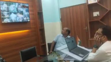 विभूतिपुर: विभूतिपुर सीएचसी में सोमवार दोपहर 2 बजे लगा सीसीटीवी कैमरा, मरीजों और स्वास्थ्य कर्मियों पर रहेगी नज़र