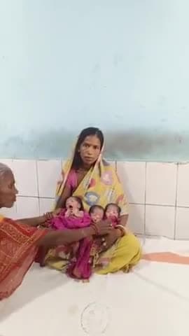 #तीन_बच्चे_एक_साथ : सदर अस्पताल खगड़िया में समान्य प्रसव के जरिए महिला ने तीन बच्चे जने...तीनों बच्चा स्वस्थ है ।