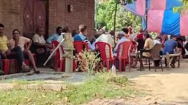 करछना: अन्तहिया गांव में सांड के हमले से सेवानिवृत्त राजस्व निरीक्षक की हुई मौत