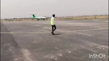 सिंगरौली: सिंगरौलिया हवाई पट्टी पर MP विधानसभा के अध्यक्ष नरेंद्र सिंह तोमर का हुआ आगमन, भाजपा कार्यकर्ताओं ने किया स्वागत