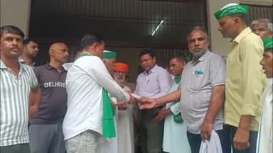 मथुरा: आधार कार्ड के लिए मुख्य डाकघर में 200 रुपए से 500 में बिक रहा टोकन