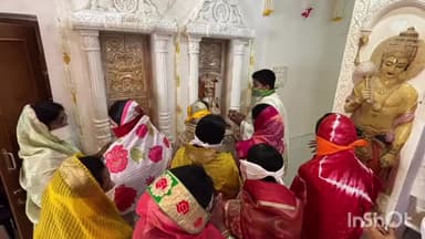 जगदलपुर: श्री धर्मनाथ जिनालय की 50वीं वर्षगांठ पर विविध धार्मिक आयोजनों के तहत 18 अभिषेक पूजा की गई