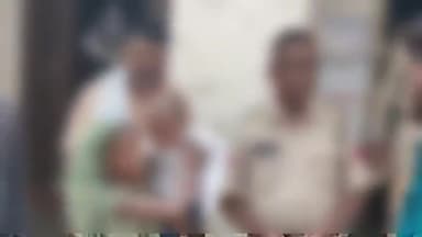 मंदसौर: मंदसौर जिला अस्पताल से बिछड़ा मासूम बच्चा, कुछ ही देर में ढूंढकर परिवार को सौंपा