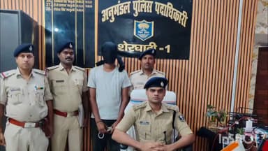 शेरघाटी: एटीएम मशीन से छेड़छाड़ करने वाला व्यक्ति गिरफ्तार, आमस पुलिस ने नकदी और उपकरण किए ज़ब्त