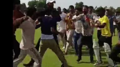 अमरोहा: डिडौली के DNS कॉलेज में क्रिकेट मैच के दौरान युवकों के दो गुटों में जमकर मारपीट, चार पर दर्ज हुआ मुकदमा