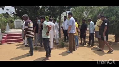 अरवल: आईएएस अधिकारी की माता अरवल में निधन पर एसपी ने उनके घर जाकर दी सांत्वना