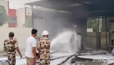 सिंगरौली: जयंत गुरुद्वारा मार्केट के पास सब स्टेशन में लगी आग, एनसीएल के दमकल ने पाया काबू