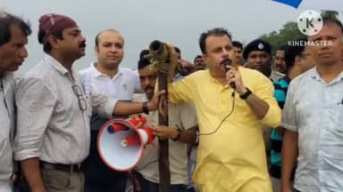 বজবজ ২: বুরুল এলাকা থেকে বিড়লাপুর পর্যন্ত মৎস্যজীবীদের সতর্ক করার জন্য হুগলি নদীতে মাইকিং প্রচার করলেন বুচান ব্যানার্জি