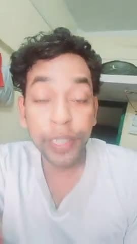 इंसान तो कभी ......... जाता.......