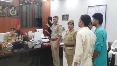 रामपुर: एसपी ने जनसुनवाई के दौरान एसपी कार्यालय में 100 से अधिक फरियादियों की फरियाद पर सुनवाई करते हुए निस्तारण के दिए निर्देश