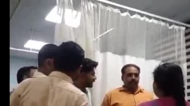 अम्बाला: मुलाना MM अस्पताल में एक मरीज महिला की बालियां चोरी करता पकड़ा गया  युवक ,लोगों ने की जमकर धुनाई ,
#वायरल वीडियो

#वायरल