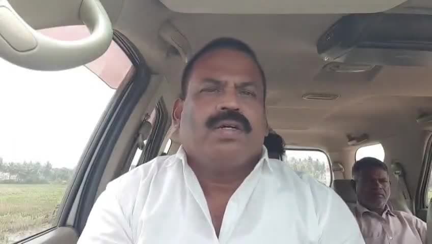 కాజులూరు: మంత్రి వాసంశెట్టి నియోజవర్గంలో రోడ్లు అధ్వానం: మాల మహానాడు జాతీయ అధ్యక్షుడు రత్నాకర్