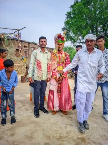 साबला: सोलंज ग्राम पंचायत के गांव सारंगी पाडी के युवा जितेन्द्र डामोर ने सामाजिक परिवर्तन की मिशाल कायम की।