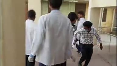 टोंक: टोंक जिला प्रशासन ने मार्क ड्रिल के तहत हवाई हमले के बाद अधिकारियों की दौड़ लगाई