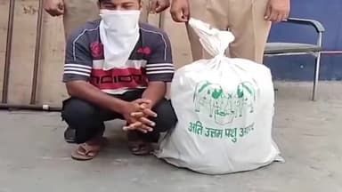 ਫਿਲੌਰ: ਥਾਣਾ ਫਿਲੋਰ ਦੀ ਪੁਲਿਸ ਨੇ ਕਮਲੇਵਾਲ ਵਿਖੇ ਇੱਕ ਸ਼ਰਾਬ ਤਸਕਰ ਨੂੰ 40 ਲੀਟਰ ਜਹਿਰੀਲੀ ਸ਼ਰਾਬ ਸਣੇ ਕੀਤਾ ਗਿਰਫਤਾਰ