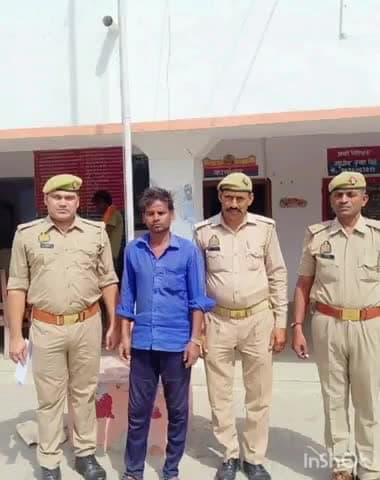 बलरामपुर: नगर कोतवाली पुलिस ने चोरी के माल के साथ चोर को किया गिरफ्तार, बरामद हुए 1 घरेलू सिलेंडर और 1 इलेक्ट्रॉनिक कांटा तराजू