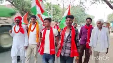 मनेर: दरवेशपुर गांव में समाजसेवियों ने ऑपरेशन सिंदूर की सफलता पर निकाली तिरंगा यात्रा