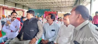 तराना: गाँव पिपलिया बिछा में भाजपा नेता देवी सिंह सोलंकी की माताजी के निधन पर सांसद ने शोक संवेदनाएं दीं